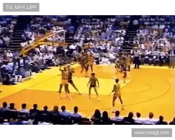 55直播NBA精彩赛事回顾与分析助你掌握篮球动态与技巧提升